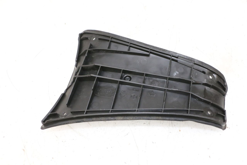 photo de GIUNZIONE PEDANA PIAGGIO VESPA GTS SUPER IE 125 (2009 - 2016) - Dettaglio del componente