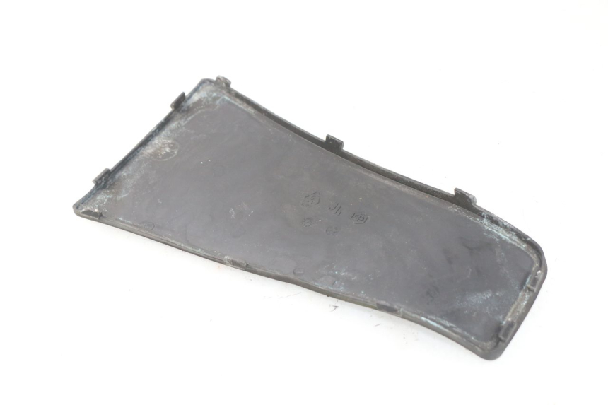 photo de CARENA PEDANA CONGIUNZIONE PIAGGIO VESPA LX IE 125 (2010 - 2012)