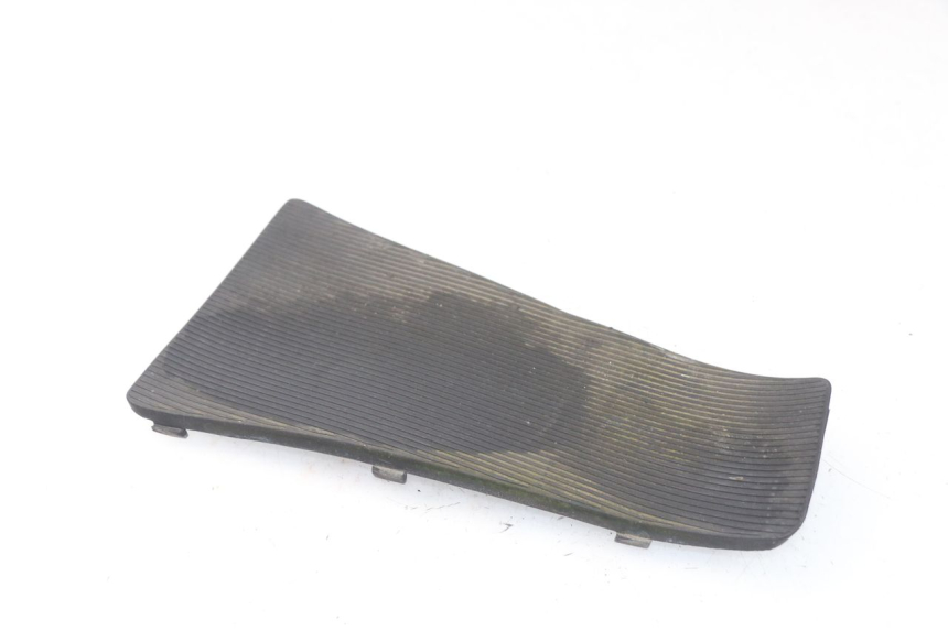 photo de CARENA PEDANA CONGIUNZIONE PIAGGIO VESPA LX IE 125 (2010 - 2012)