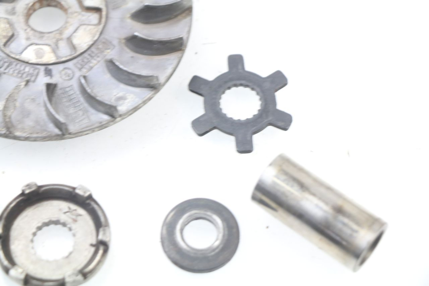 photo de VARIATORE YAMAHA BW'S 50 (2004 - 2017) - Altra angolazione