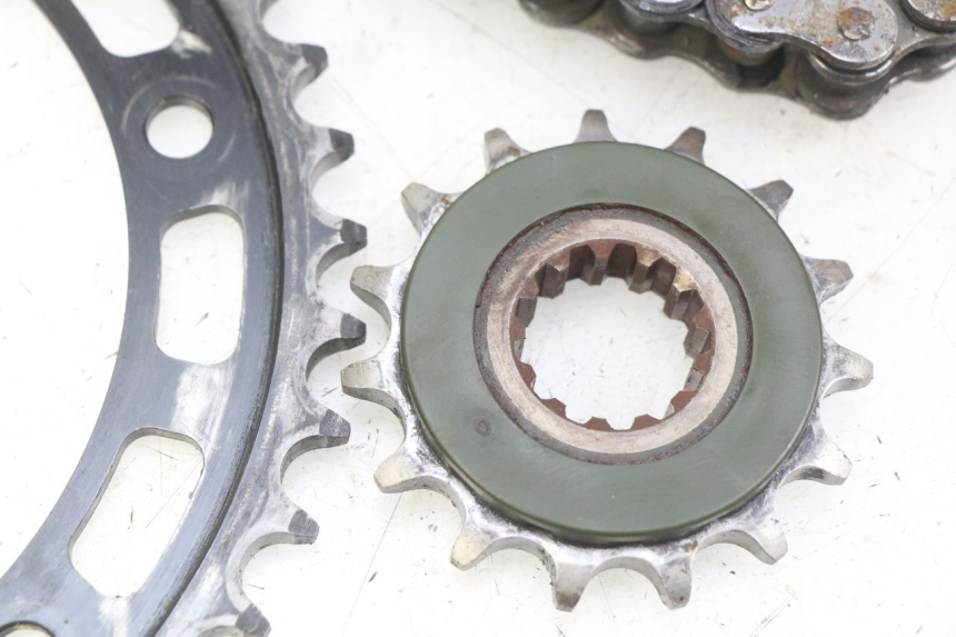 photo de KIT CATENA HONDA CB R 1000 (2018 - 2023)