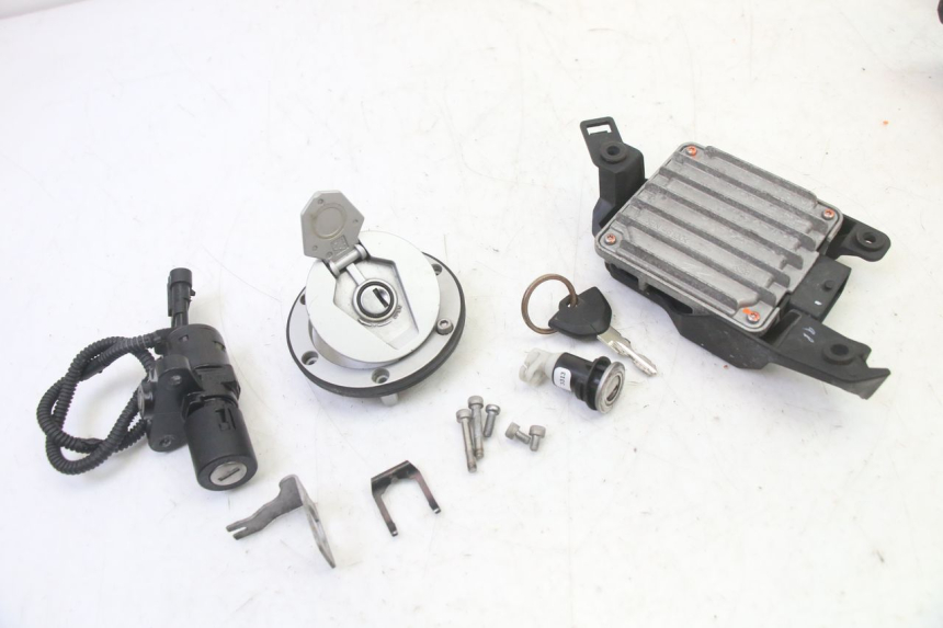 photo de KIT SERRATURE CDI BMW G310 R 310 (2016 - 2020)