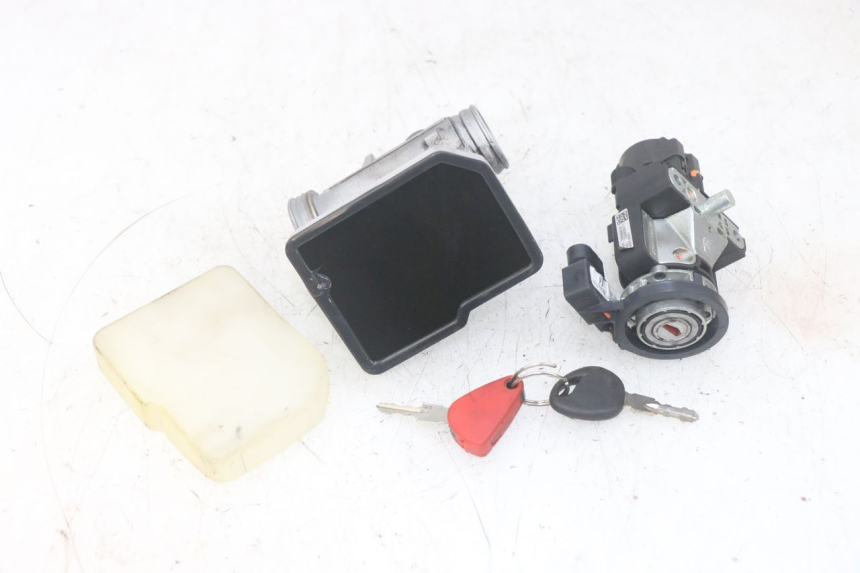 photo de KIT SERRATURE CDI PIAGGIO MP3 HPE 300 (2019 - 2026) - Dettaglio del componente