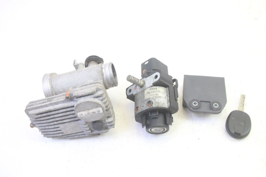 photo de KIT SERRATURE CDI PIAGGIO MP3 RL 250 (2007 - 2010) - Dettaglio del componente
