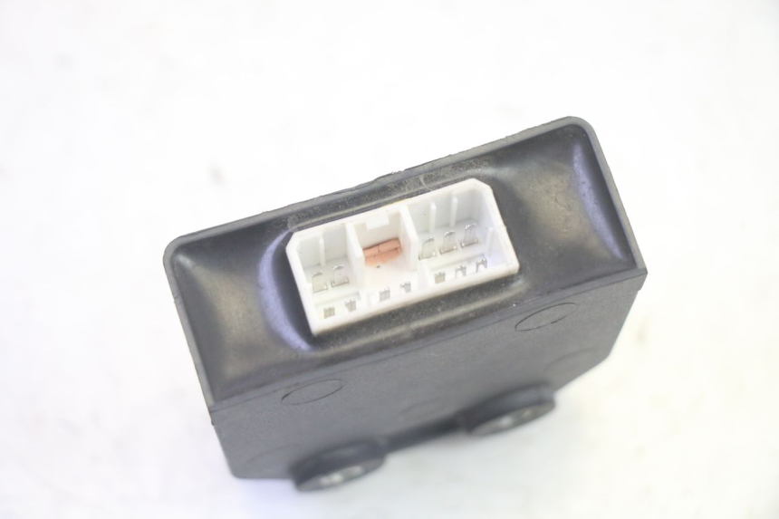 photo de KIT SERRATURE CDI PIAGGIO MP3 RL 250 (2007 - 2010) - Angolazione alternativa