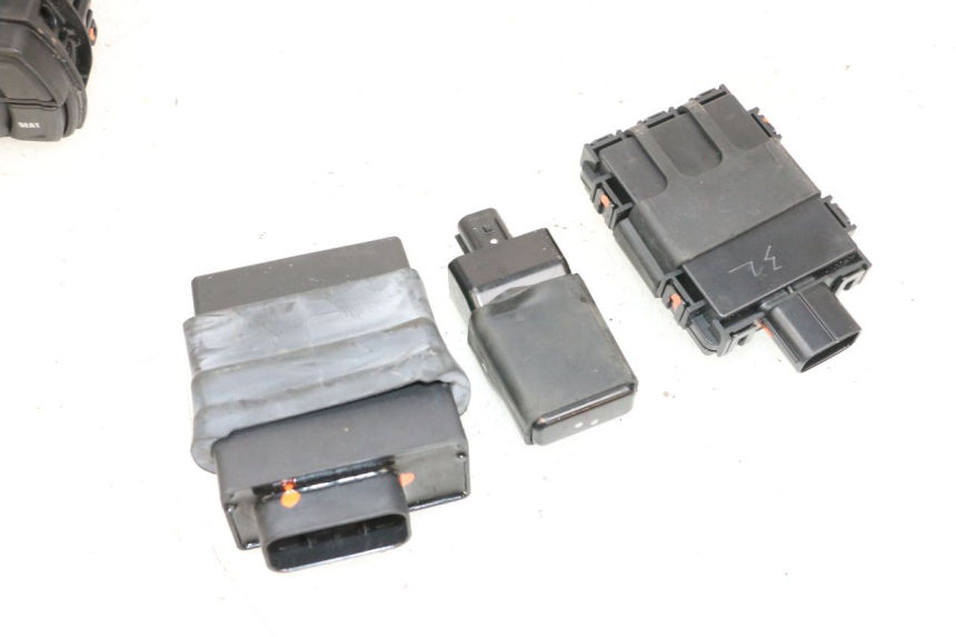 photo de KIT SERRATURE CDI YAMAHA NEO'S CORE 1 (2022 - 2026) - Marcature e riferimenti originali