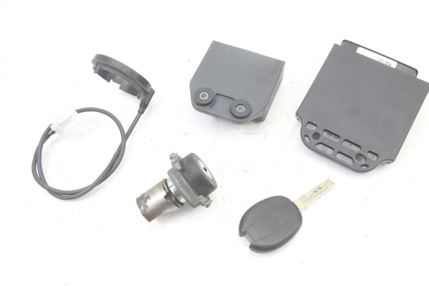 photo de KIT CHIAVE SERRATURA CDI NEIMAN PIAGGIO XEVO - X EVO 125 (2007 - 2016)