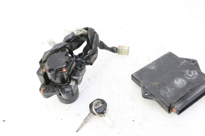 photo de KIT CHIAVE SERRATURA CDI NEIMAN YAMAHA TDM ABS 900 (2002 - 2014)