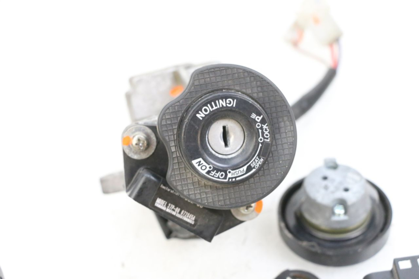 photo de KIT CHIAVE SERRATURA CDI NEIMAN YAMAHA X-MAX XMAX 125 (2010 - 2014)