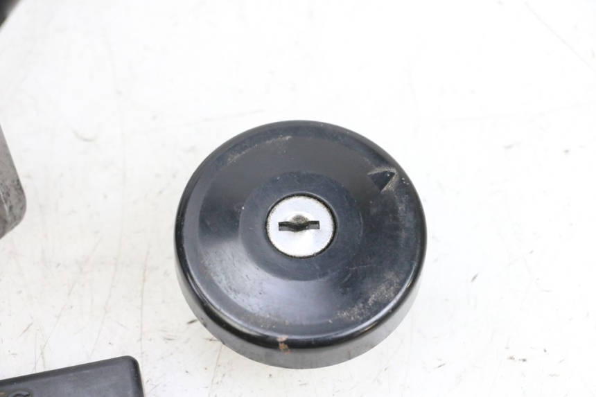 photo de KIT CHIAVE SERRATURA CDI NEIMAN YAMAHA XMAX X-MAX 125 (2006 - 2009) - Dettaglio del componente