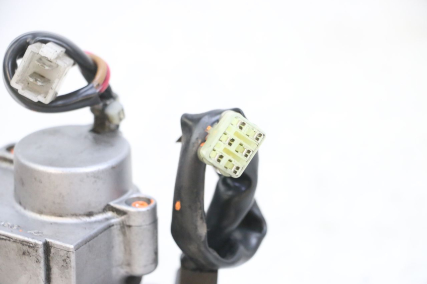 photo de KIT CHIAVE SERRATURA CDI NEIMAN YAMAHA XMAX X-MAX 125 (2006 - 2009) - Marcature e riferimenti originali