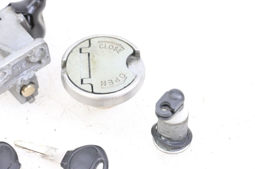 photo de KIT CHIAVE BLOCCO NEIMAN KYMCO AGILITY RS 4T 50 (2009 - 2013)