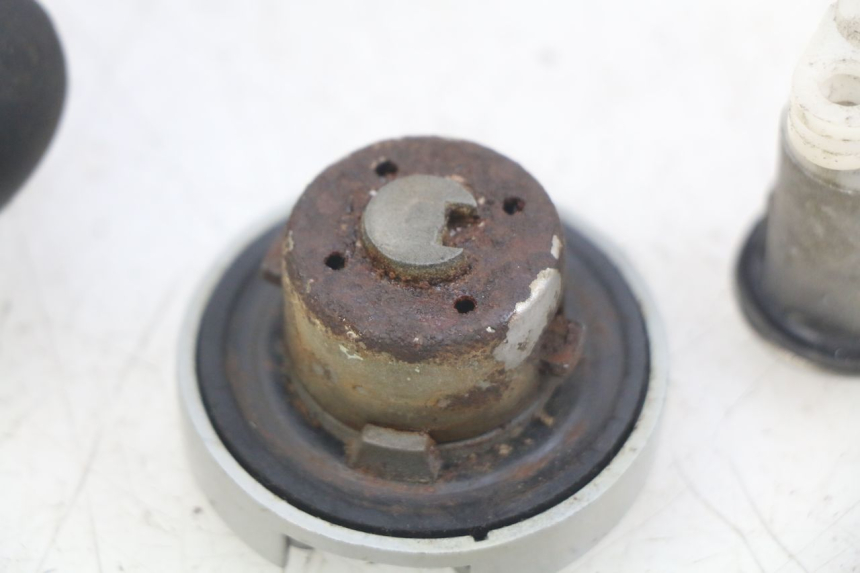 photo de KIT SERRATURA CHIAVE NEIMAN BAOTIAN BT 49 QT-9 50 (2006 - 2010)