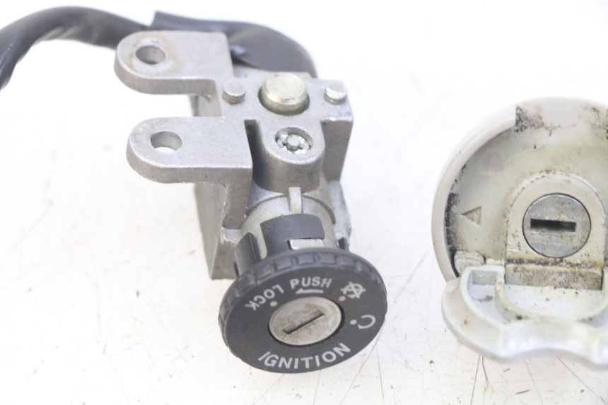 photo de KIT SERRATURA CHIAVE NEIMAN BAOTIAN BT 49 QT-9 50 (2006 - 2010)