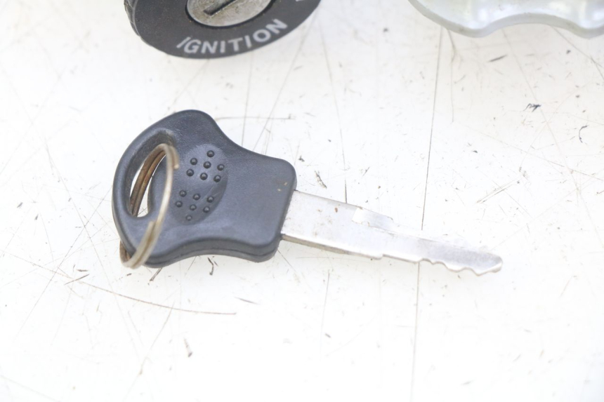 photo de KIT SERRATURA CHIAVE NEIMAN BAOTIAN BT 49 QT-9 50 (2006 - 2010)