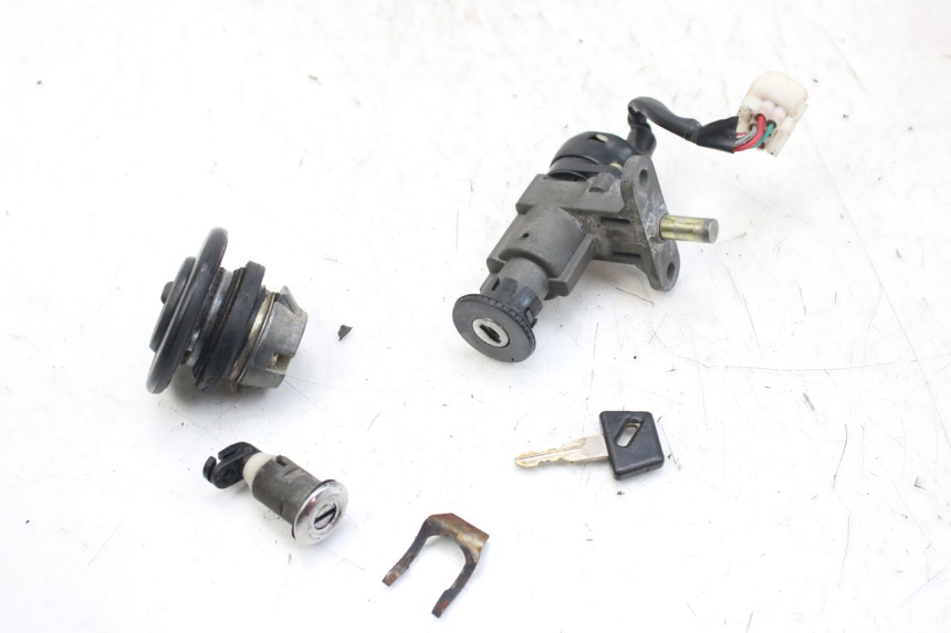 photo de KIT SERRATURA CHIAVE NEIMAN KEEWAY F-ACT FACT 50 (2006 - 2011)