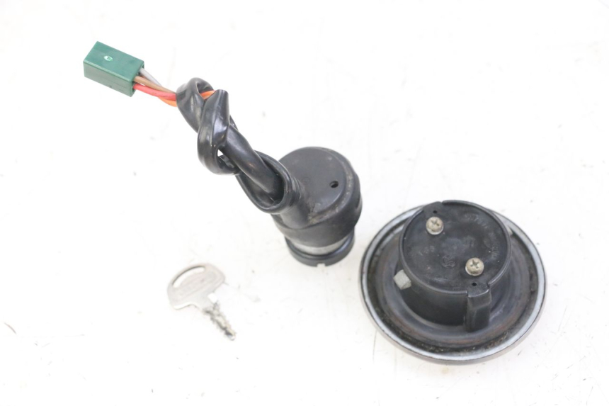 photo de KIT CHIAVE BLOCCO NEIMAN SUZUKI GN 125 (1997 - 2000)