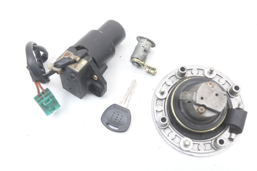 photo de KIT SERRATURE HYOSUNG GTR 125 (2006 - 2008)