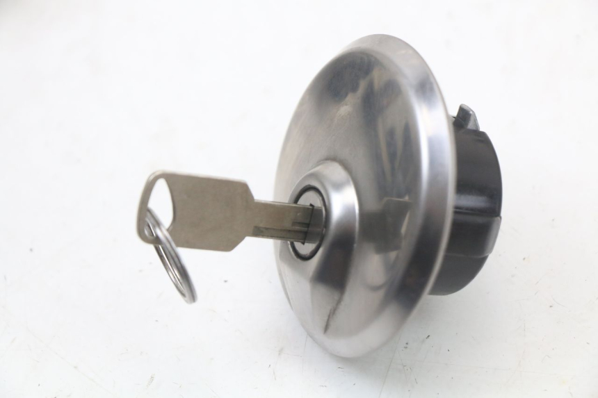 photo de KIT SERRATURE SUZUKI GZ MARAUDER 125 (1998 - 2004)