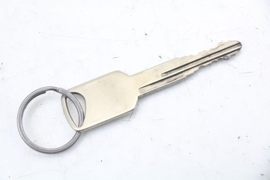 photo de KIT SERRATURE SUZUKI GZ MARAUDER 125 (1998 - 2004)