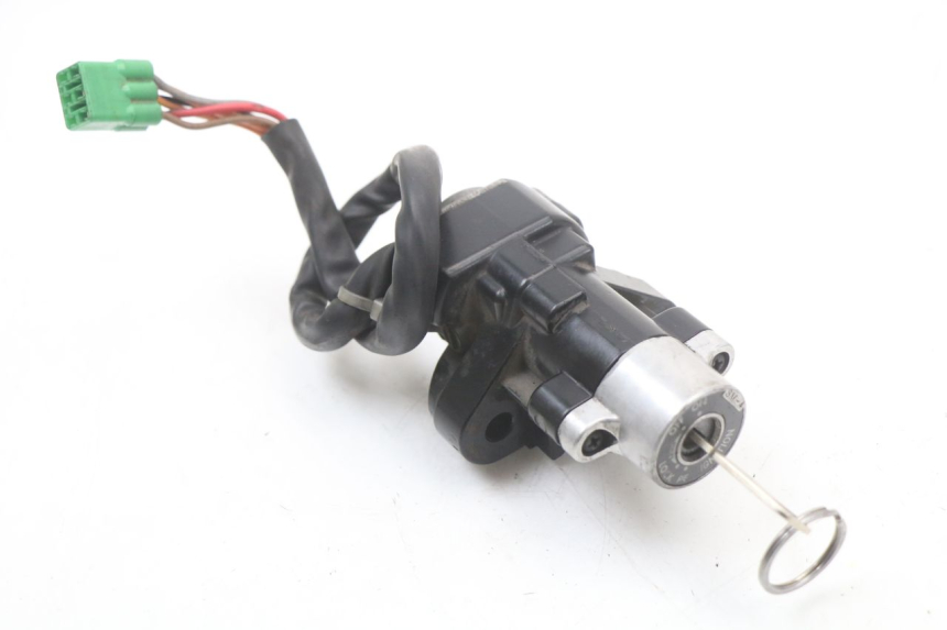 photo de KIT SERRATURE SUZUKI GZ MARAUDER 125 (1998 - 2004)