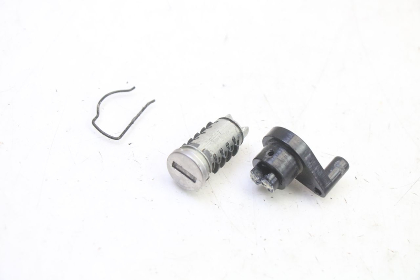 photo de KIT SERRATURE PIAGGIO LIBERTY 4T 50 (2009 - 2015)