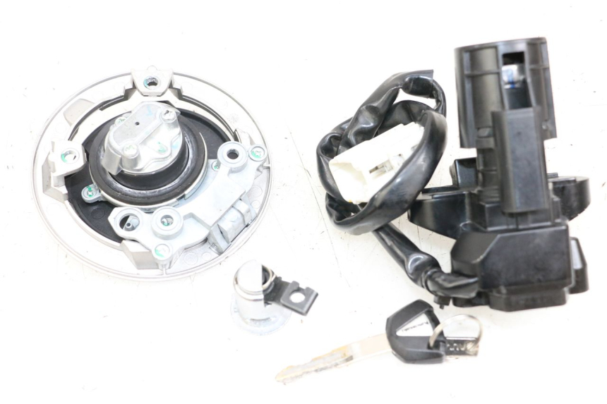 photo de KIT SERRATURE KAWASAKI NINJA 400 (2018 - 2023)