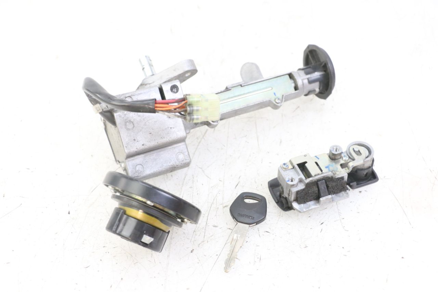 photo de KIT SERRATURE SUZUKI BURGMAN 125 (2018 - 2021)