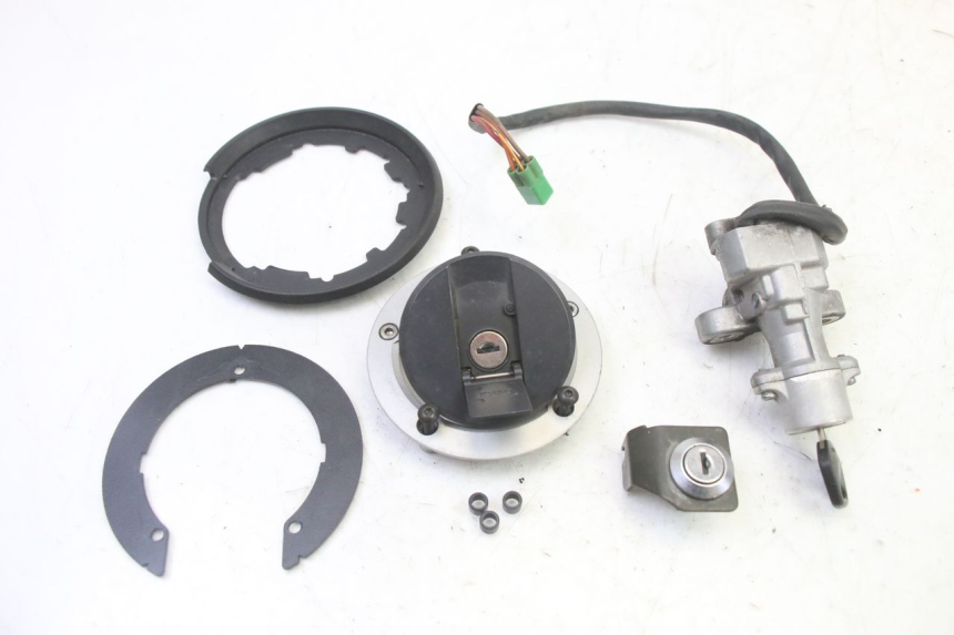 photo de KIT SERRATURE SUZUKI SV S 650 (2003 - 2009)