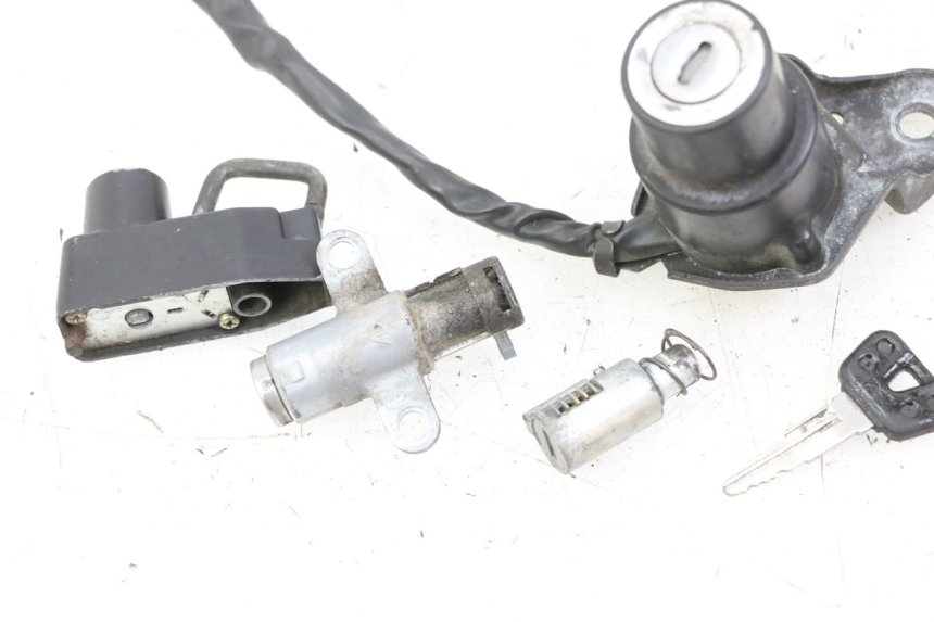 photo de KIT SERRATURE YAMAHA XV VIRAGO 535 (1988 - 2004)