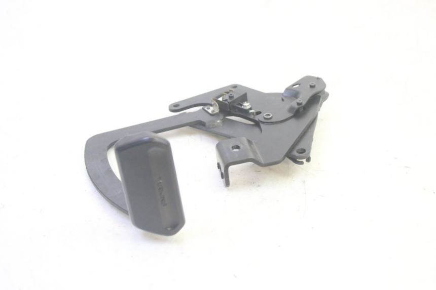 photo de LEVA FRENO PARCHEGGIO YAMAHA TRICITY 300 (2020 - 2024) - Primo piano tecnico