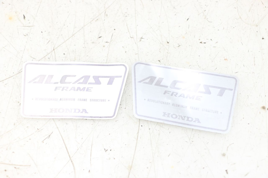 photo de LOGO MARCHIO HONDA NSR R 125 (1994 - 2003) - Vista principale