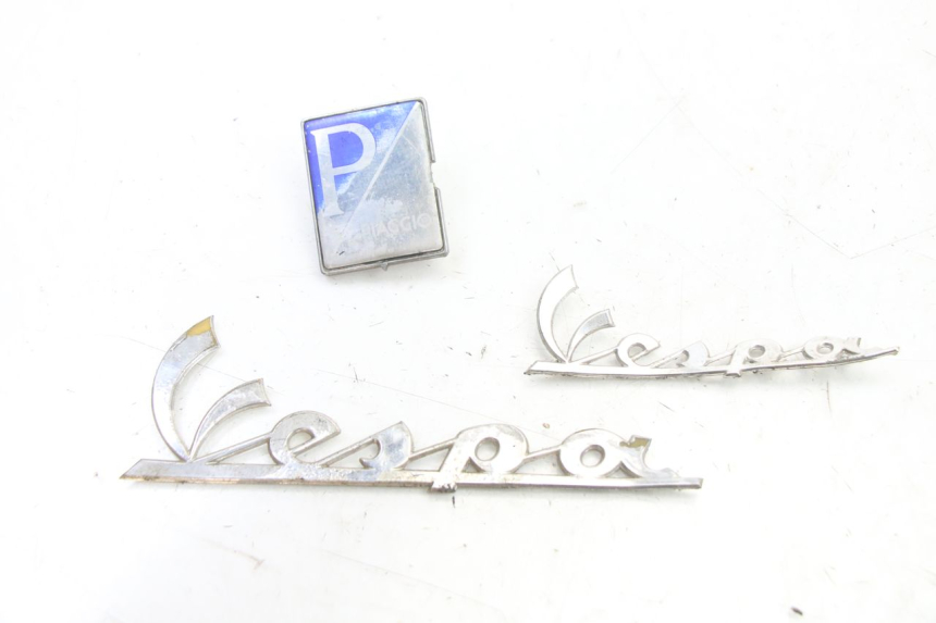 photo de LOGO MARCHIO PIAGGIO VESPA GRANTURISMO 125 (2003 - 2007)