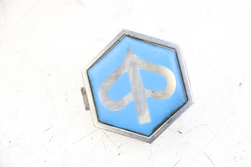 photo de LOGO MARCA PIAGGIO X8 125 (2004 - 2007)