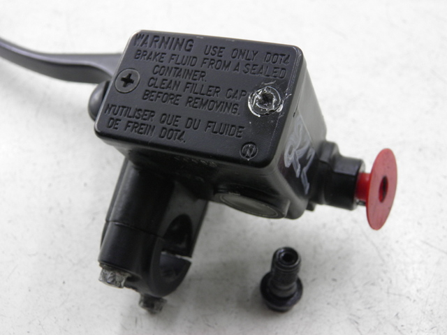 photo de MASTERCYLINDER FRENO POSTERIORE HONDA FES S-WING SWING ABS 125 (2007 - 2015)