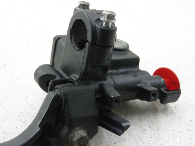 photo de MASTERCYLINDER FRENO POSTERIORE HONDA FES S-WING SWING ABS 125 (2007 - 2015)