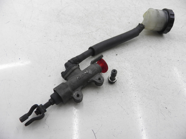 photo de Cilindro principale posteriore HONDA NTV DEAUVILLE 650 (2001 - 2006)