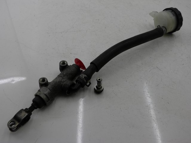 photo de POMPA FRENO POSTERIORE KAWASAKI ZEPHYR 550 (1991 - 1998)