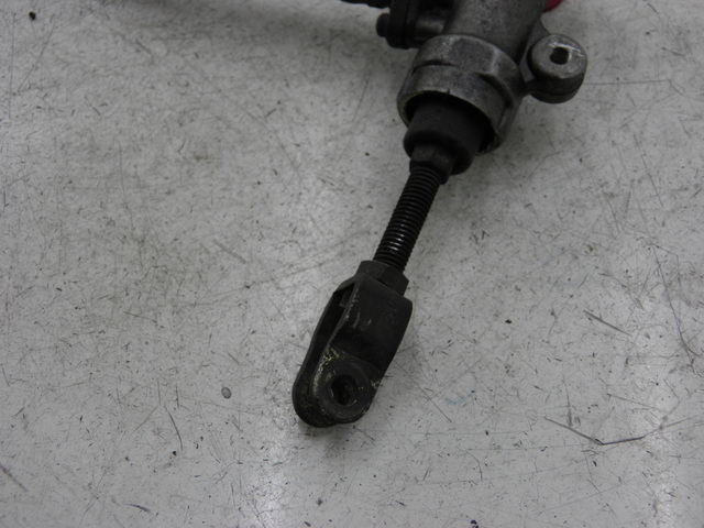 photo de Cilindro principale posteriore SUZUKI GS GSE 500 (2001 - 2003)