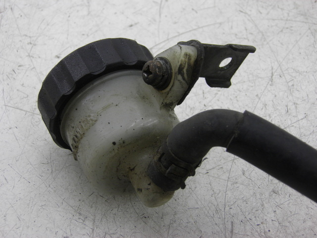 photo de POMPA FRENO POSTERIORE YAMAHA TDM 850 (1996 - 2001)