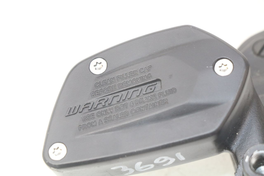 photo de CILINDRO PRINCIPALE ANTERIORE BMW F GS K81 850 (2018 - 2023)