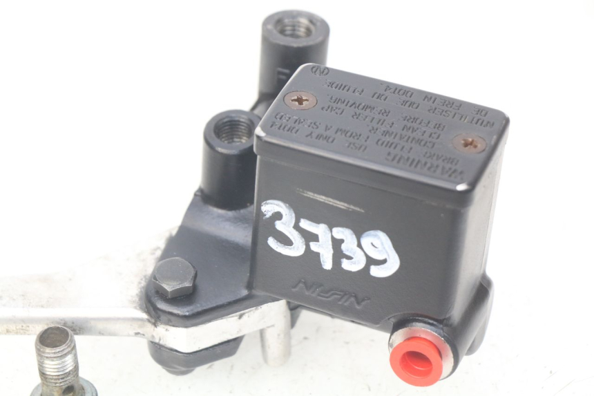 photo de MASTERCYLINDER ANTERIORE SUZUKI BURGMAN 125 (2007 - 2014)