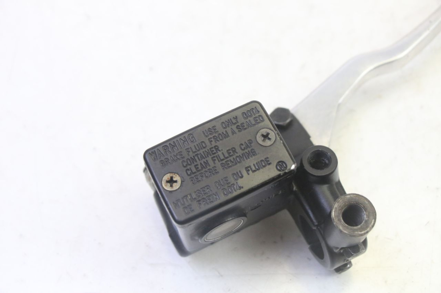 photo de MASTERCYLINDER ANTERIORE SUZUKI BURGMAN 125 (2007 - 2014)