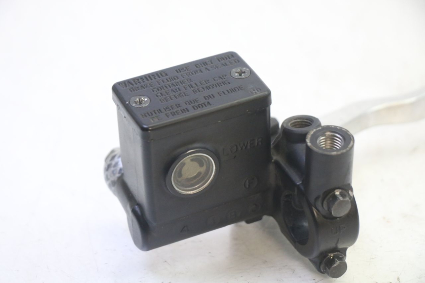 photo de MASTERCYLINDER ANTERIORE SUZUKI BURGMAN 125 (2007 - 2014)
