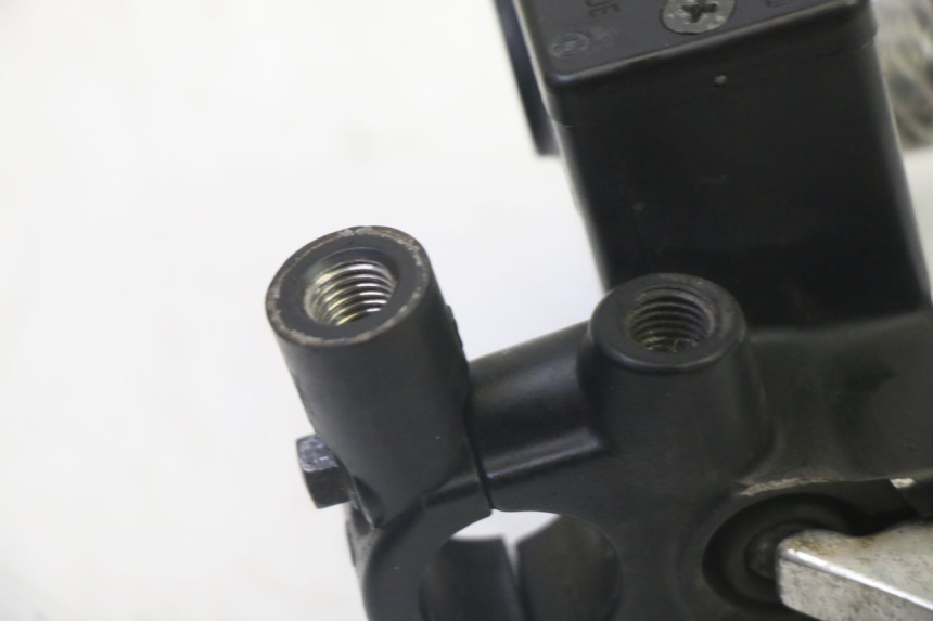 photo de MASTERCYLINDER ANTERIORE SUZUKI BURGMAN 125 (2007 - 2014)