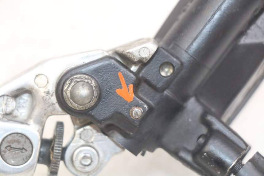 photo de MASTERCYLINDER ANTERIORE HONDA CBR F SC25 1000 (1989 - 1992)