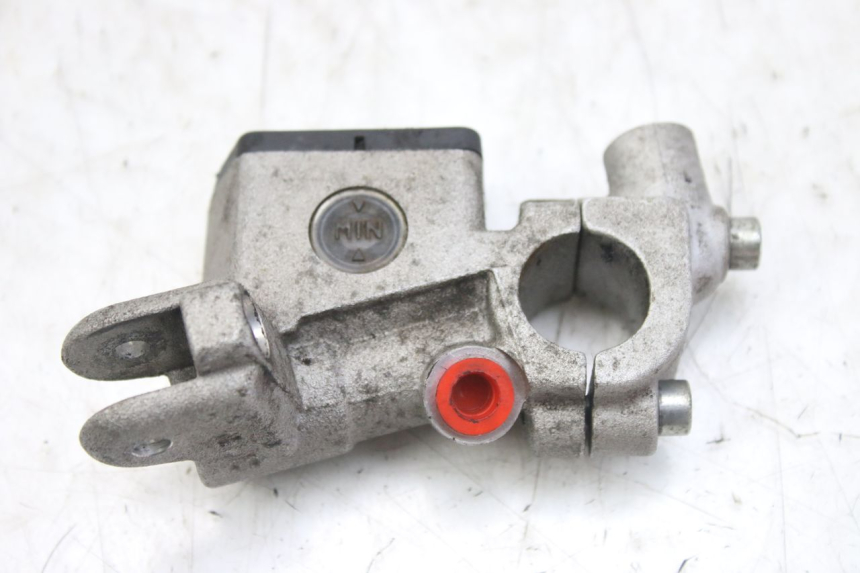 photo de MASTERCYLINDER ANTERIORE DERBI GPR 50 (2004 - 2009)