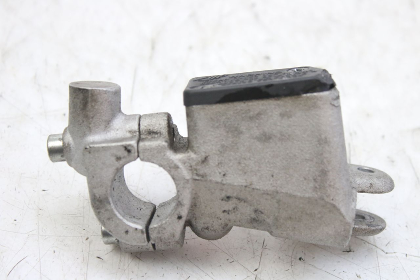 photo de MASTERCYLINDER ANTERIORE DERBI GPR 50 (2004 - 2009)