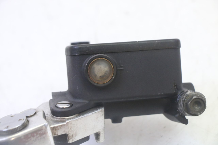 photo de MASTERCYLINDER ANTERIORE KYMCO DINK STREET 125 (2009 - 2014)