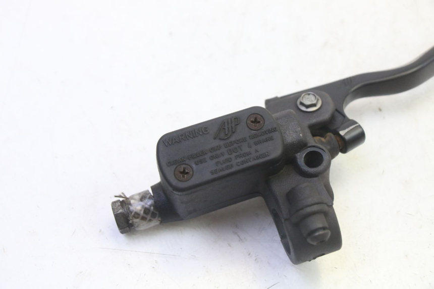 photo de MASTERCYLINDER ANTERIORE PEUGEOT ELYSTAR 50 (2002 - 2014)